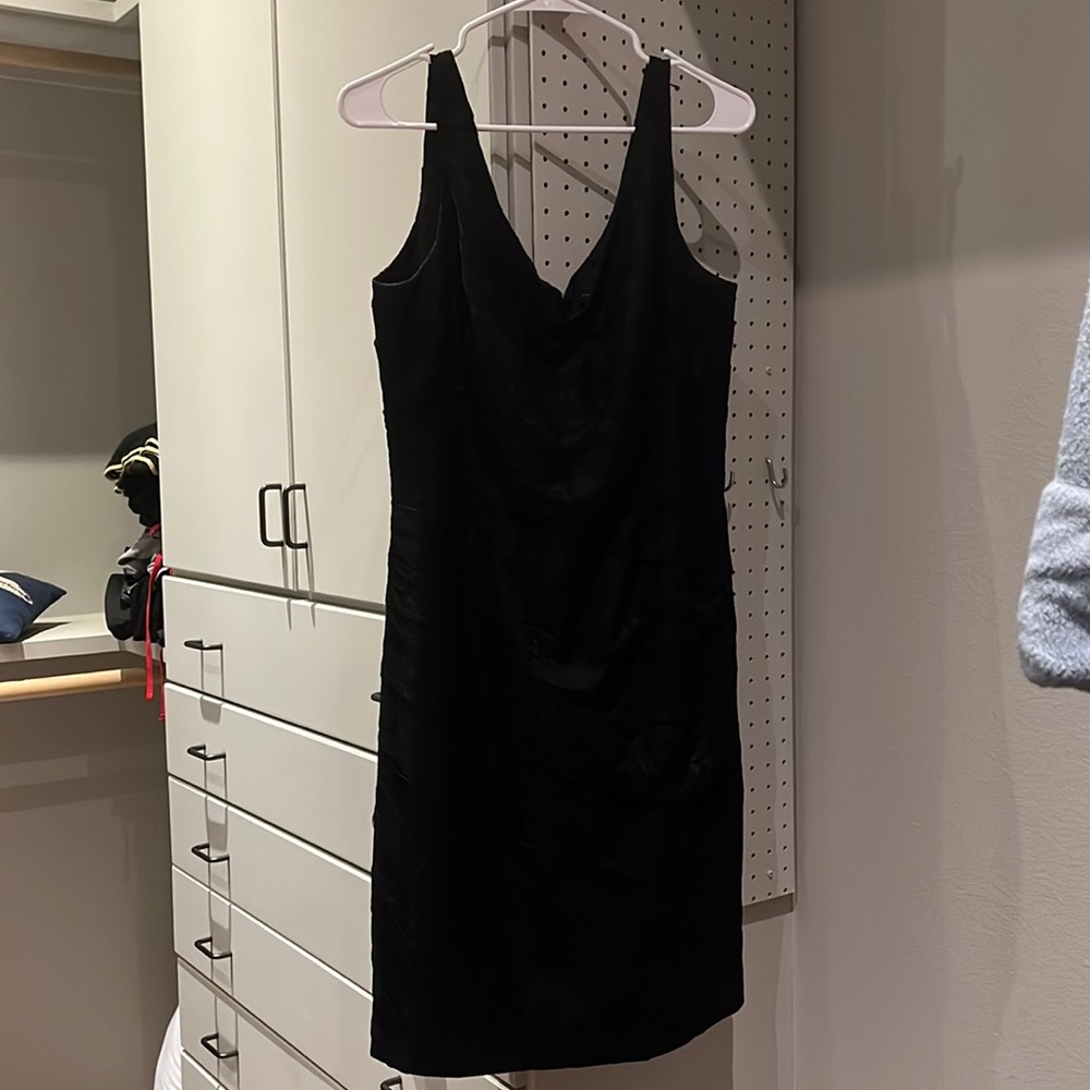 Ann Taylor Sheath Dress Women's 12 Black LBD Lace V-Neck Sleeveless Tier